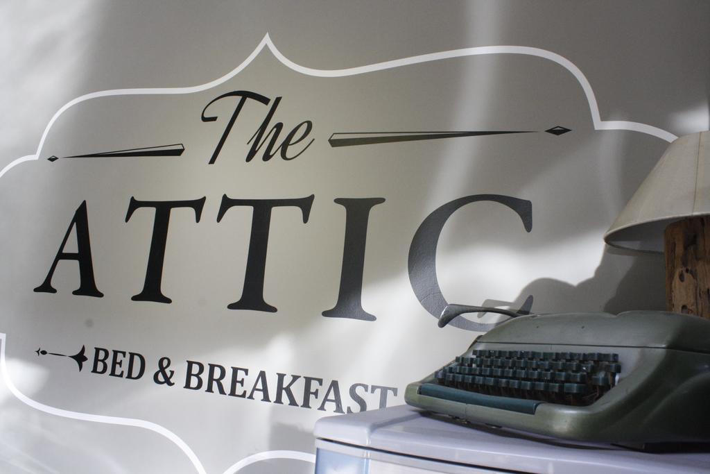 The Attic Bed & Breakfast บันดุง ภายนอก รูปภาพ