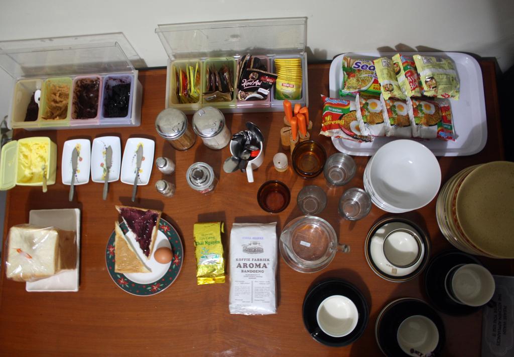 The Attic Bed & Breakfast บันดุง ภายนอก รูปภาพ
