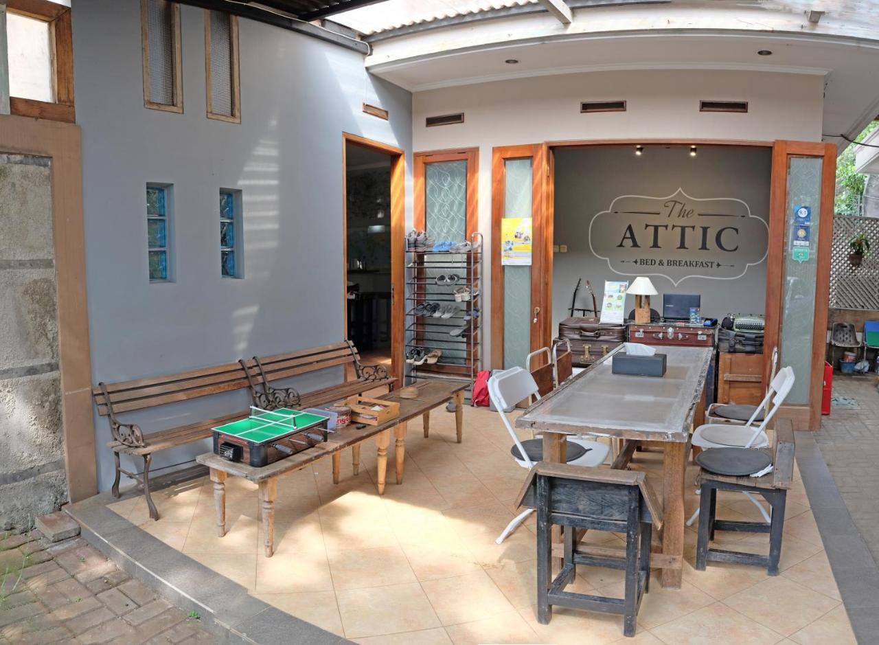 The Attic Bed & Breakfast บันดุง ภายนอก รูปภาพ