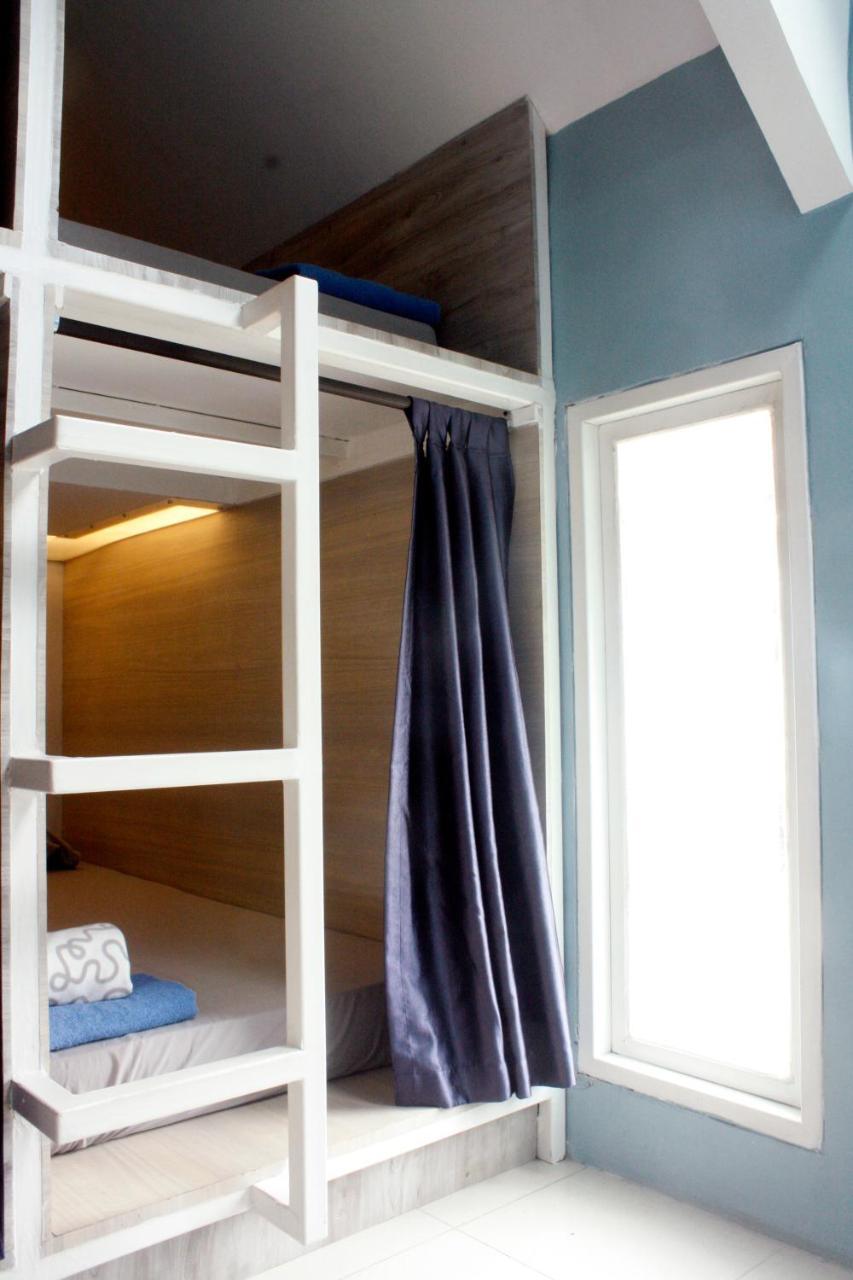 The Attic Bed & Breakfast บันดุง ภายนอก รูปภาพ
